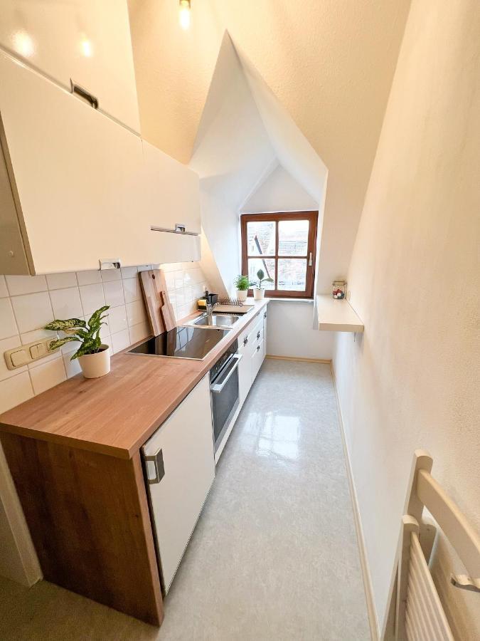 Nami - Robin - Helle Apartments Mitten In Der Stadt Memmingen Exteriér fotografie