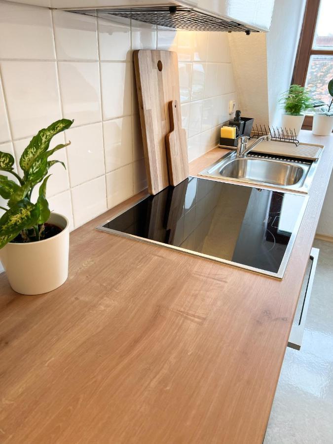 Nami - Robin - Helle Apartments Mitten In Der Stadt Memmingen Exteriér fotografie